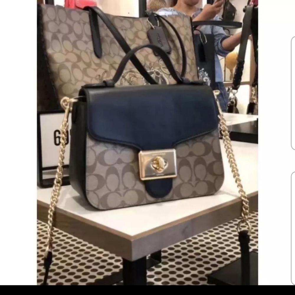 NWOT Coach Cassidy Top Handle